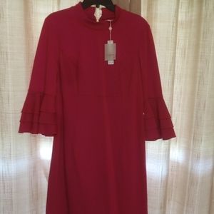 Dark pink bell sleeve dress